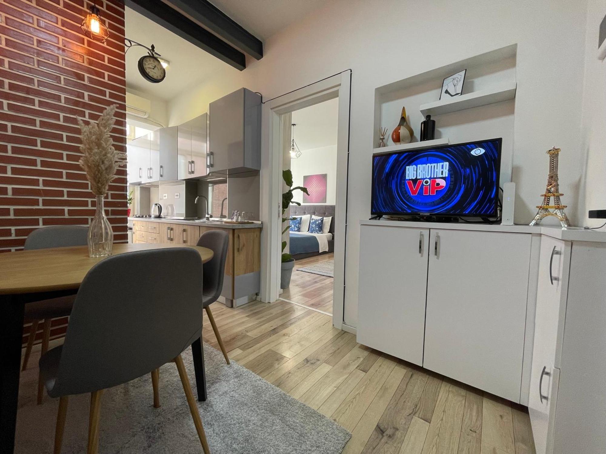 Myslym Shyri'S Apartments Tirana Cameră foto